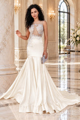 ivory satin illusion sweetheart mermaid gown lace appliques chapel train